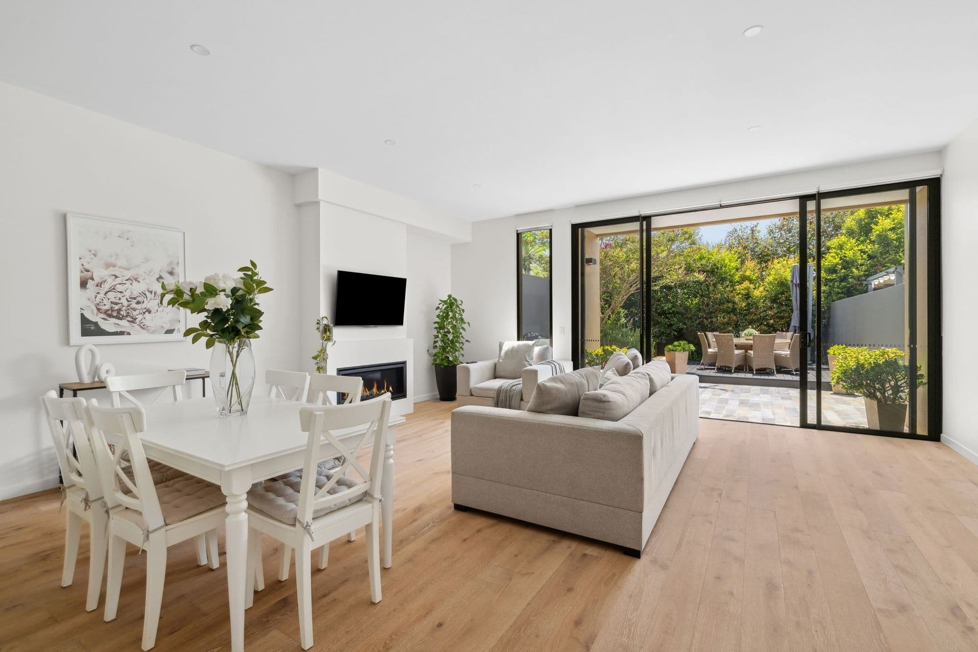 30 Florey Crescent, Little Bay - Thumbnail 2