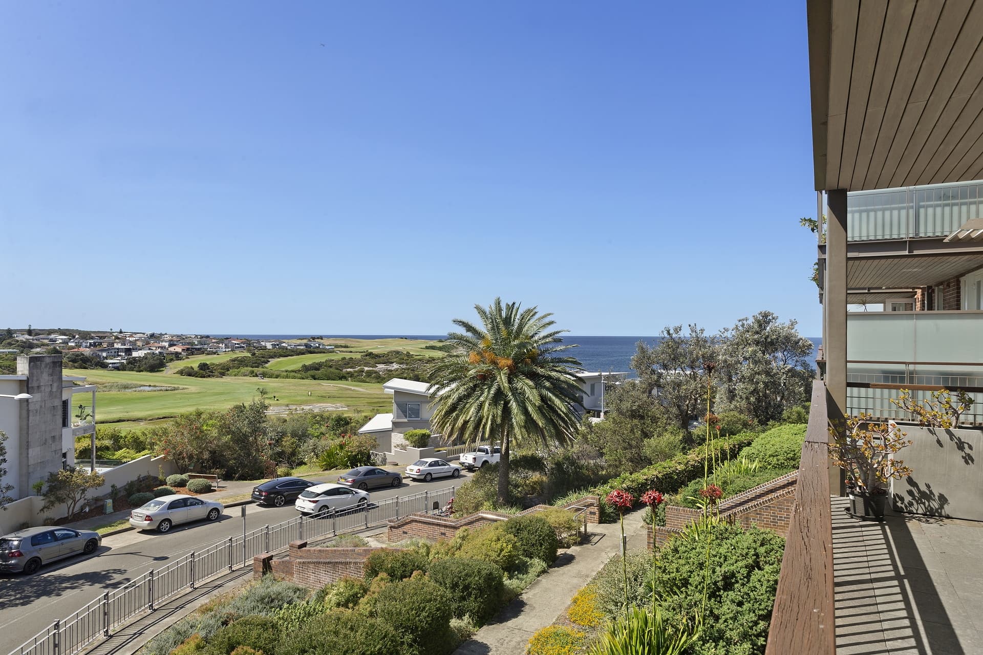 202/1 Pavilion Drive, Little Bay - Thumbnail 4