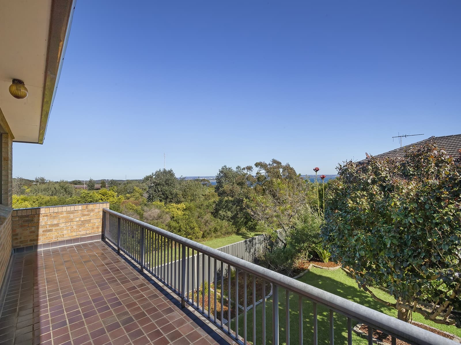 22 Jennifer Street, Little Bay - Thumbnail 2