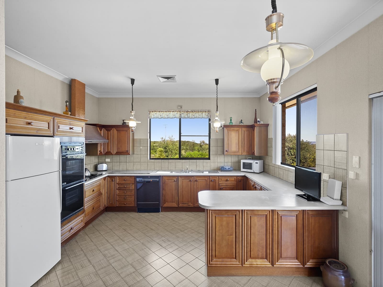 22 Jennifer Street, Little Bay - Thumbnail 3
