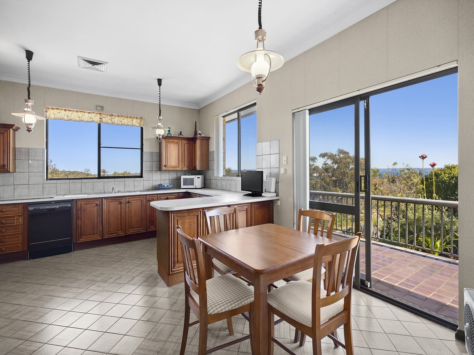 22 Jennifer Street, Little Bay - Thumbnail 7