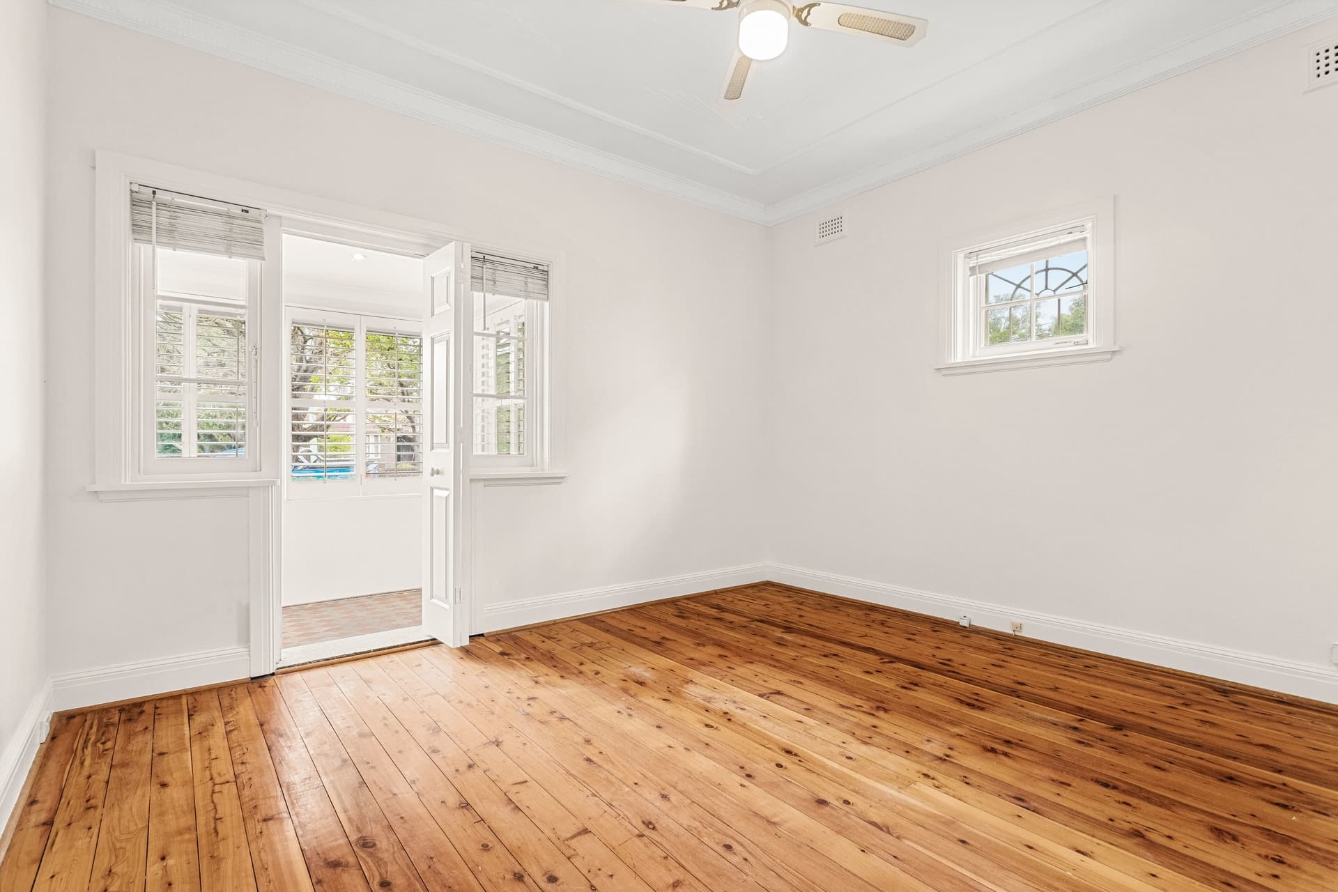32  Vernon Avenue, Eastlakes - Thumbnail 5