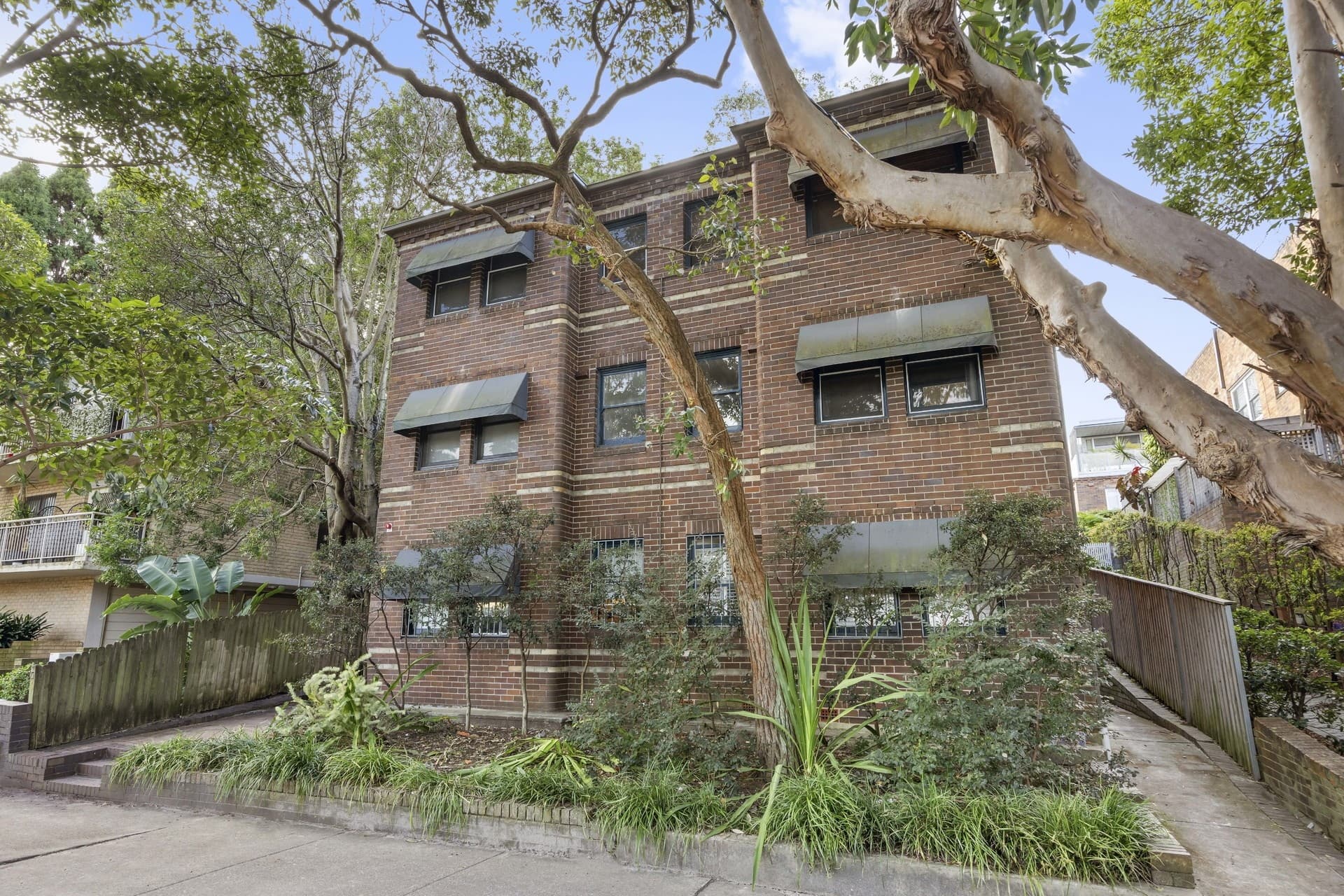 6/17 Poate Road, Centennial Park - Image 1