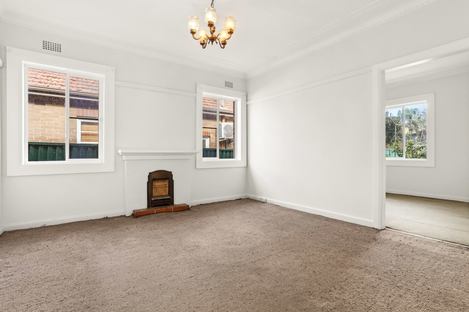16 Walker Avenue, Mascot - Thumbnail 4