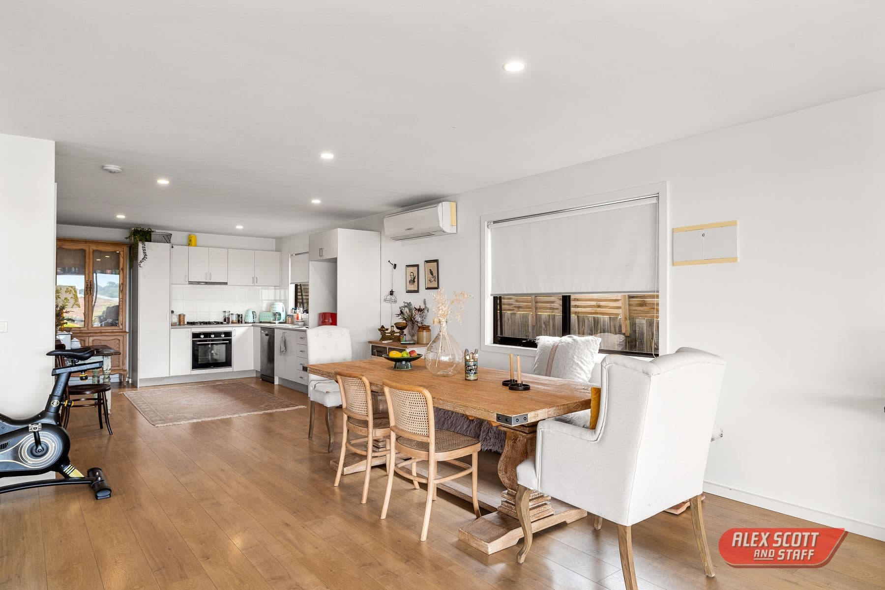 93 Red Rocks Road, Cowes, Cowes - Thumbnail 4
