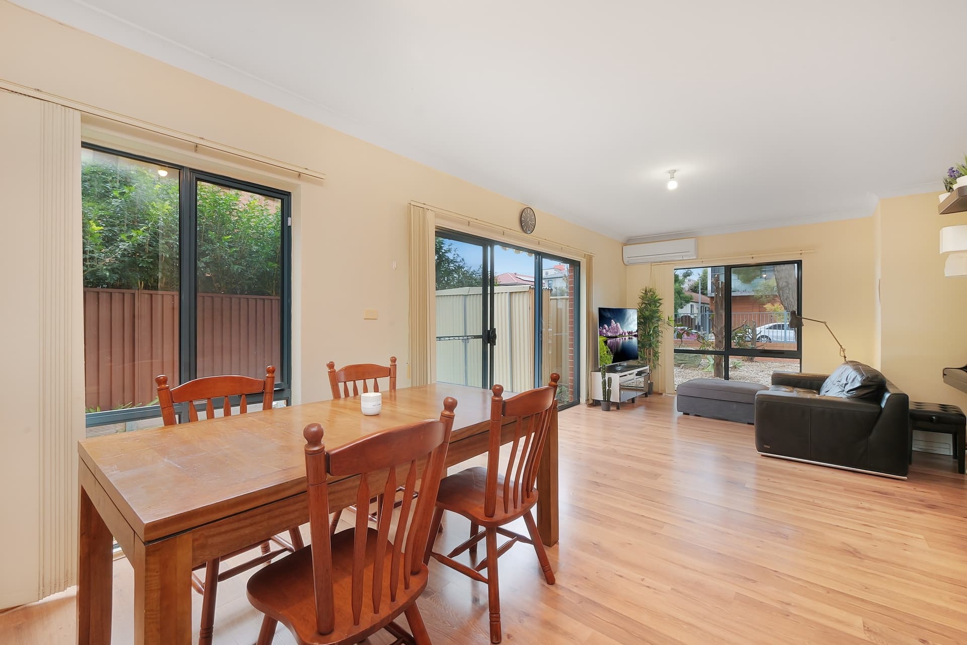 1/10 George Street, Eastlakes - Thumbnail 3