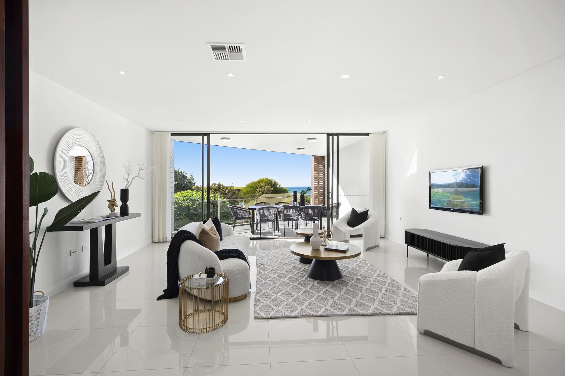 9/1-17 Lister Avenue, Little Bay - Image 1