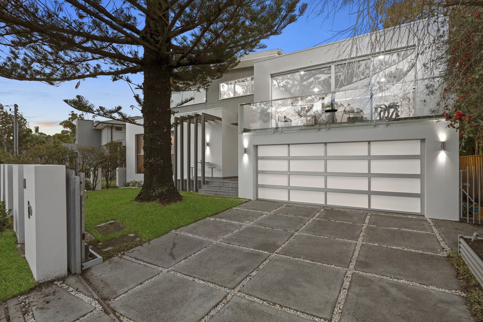 19 Binda Crescent, Little Bay - Image 1