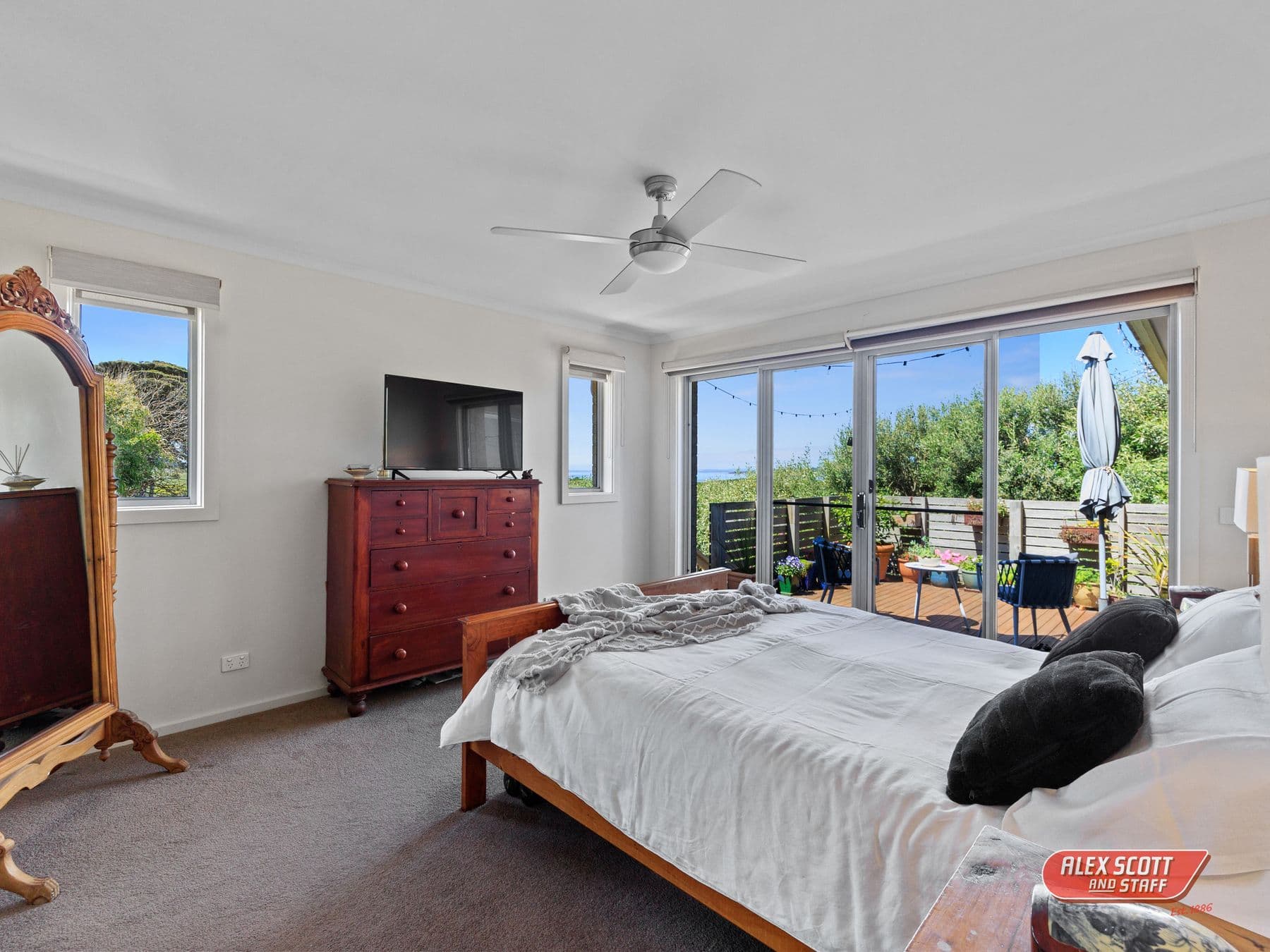 20 Bayview Avenue, Surf Beach, Surf Beach - Thumbnail 8