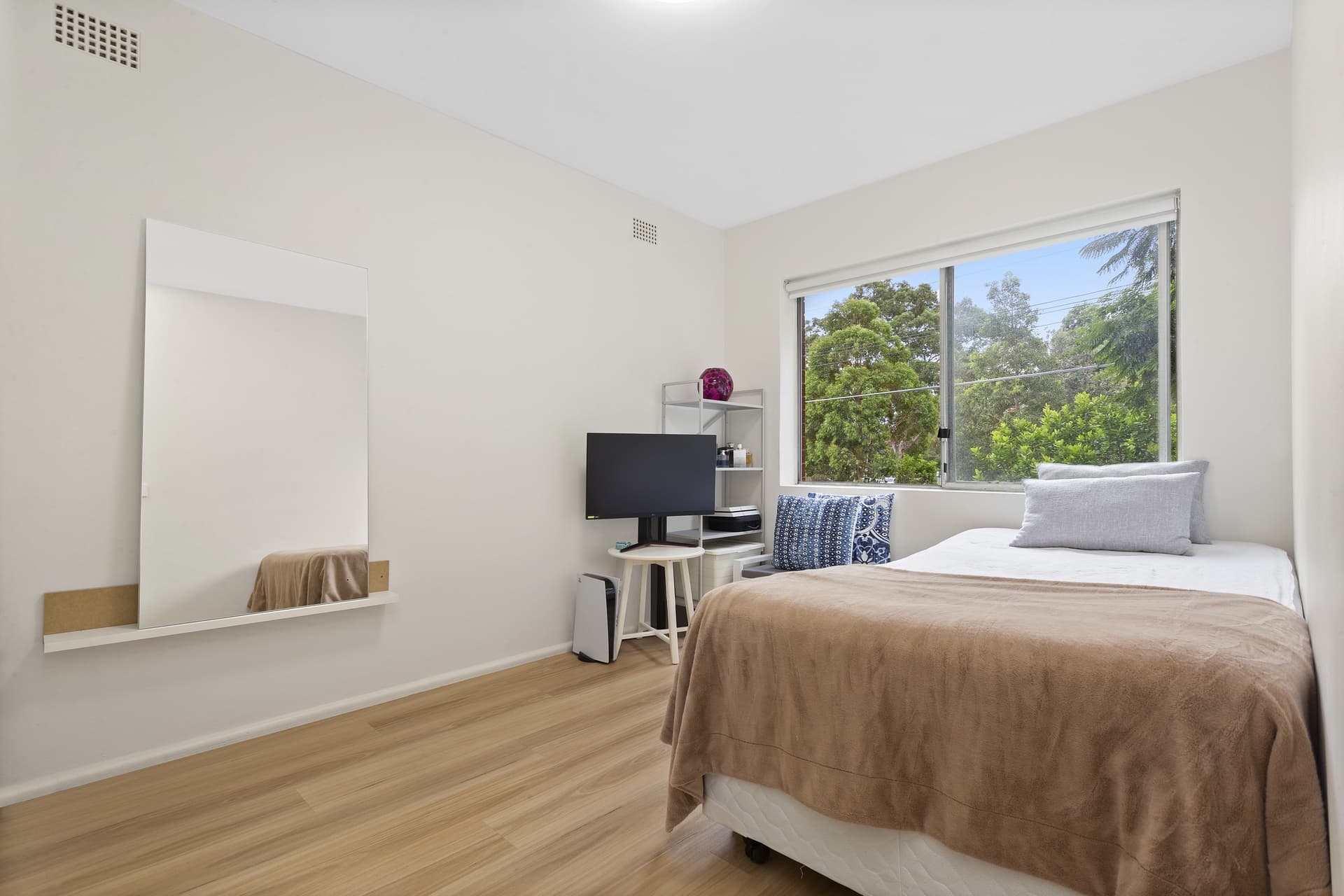 8/14 Barber Avenue, Eastlakes - Thumbnail 6