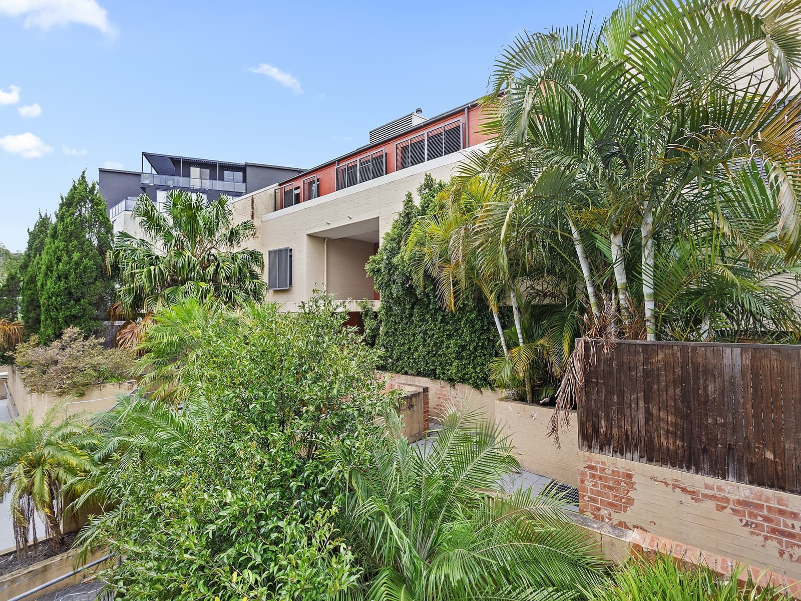 8/25 Chelmsford Avenue, Botany - Image 1