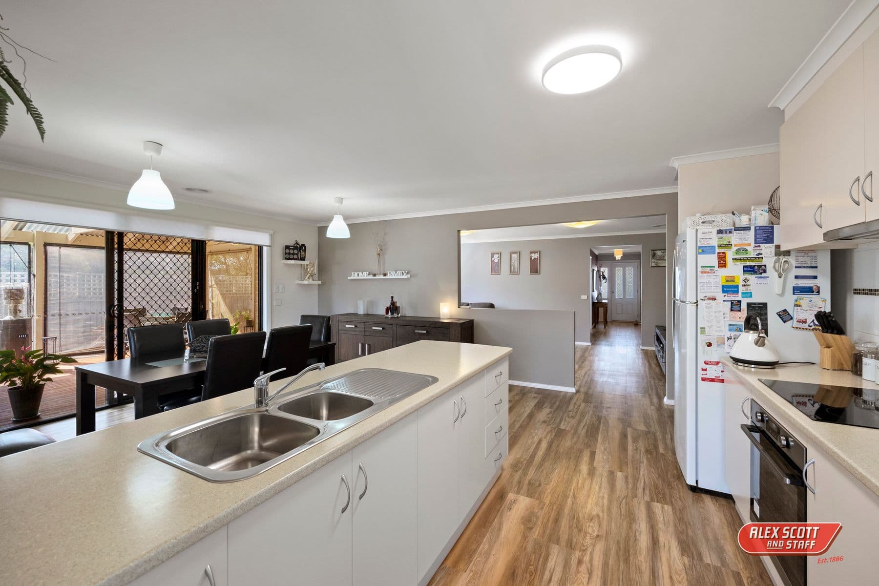 11 Barnes Way, Koo Wee Rup, Koo Wee Rup - Thumbnail 8
