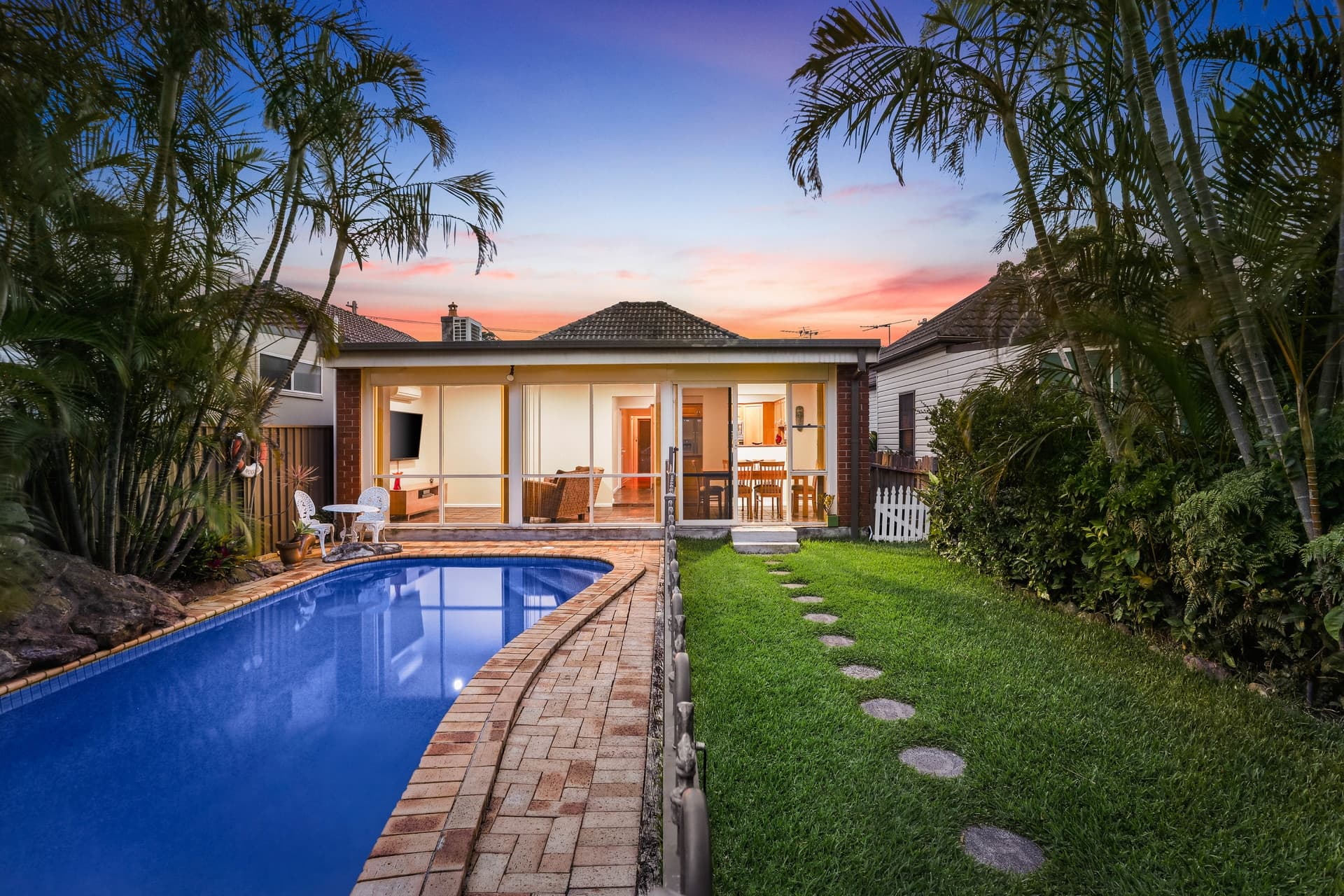 11 Frogmore Street, Mascot - Image 1