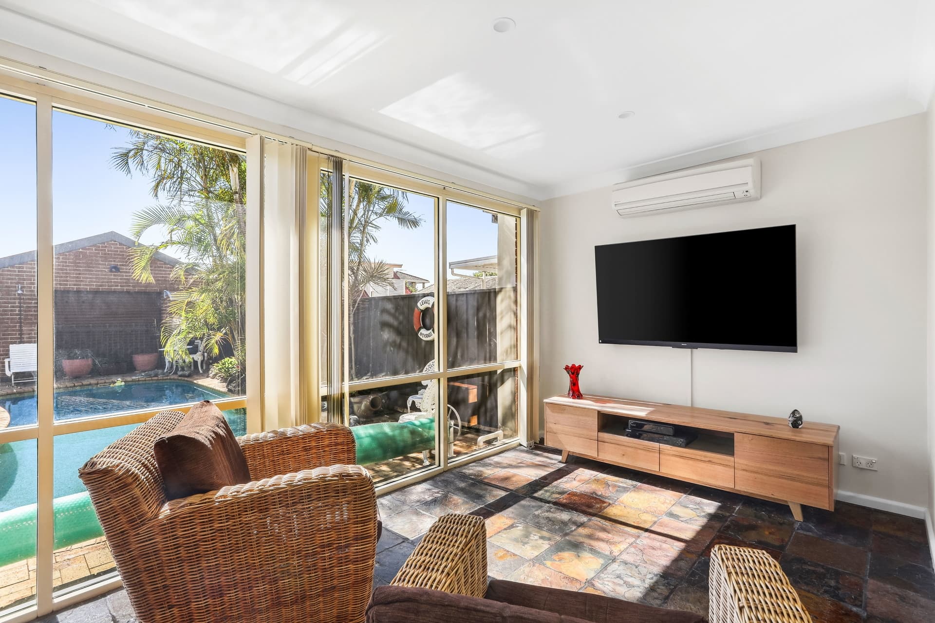 11 Frogmore Street, Mascot - Thumbnail 5