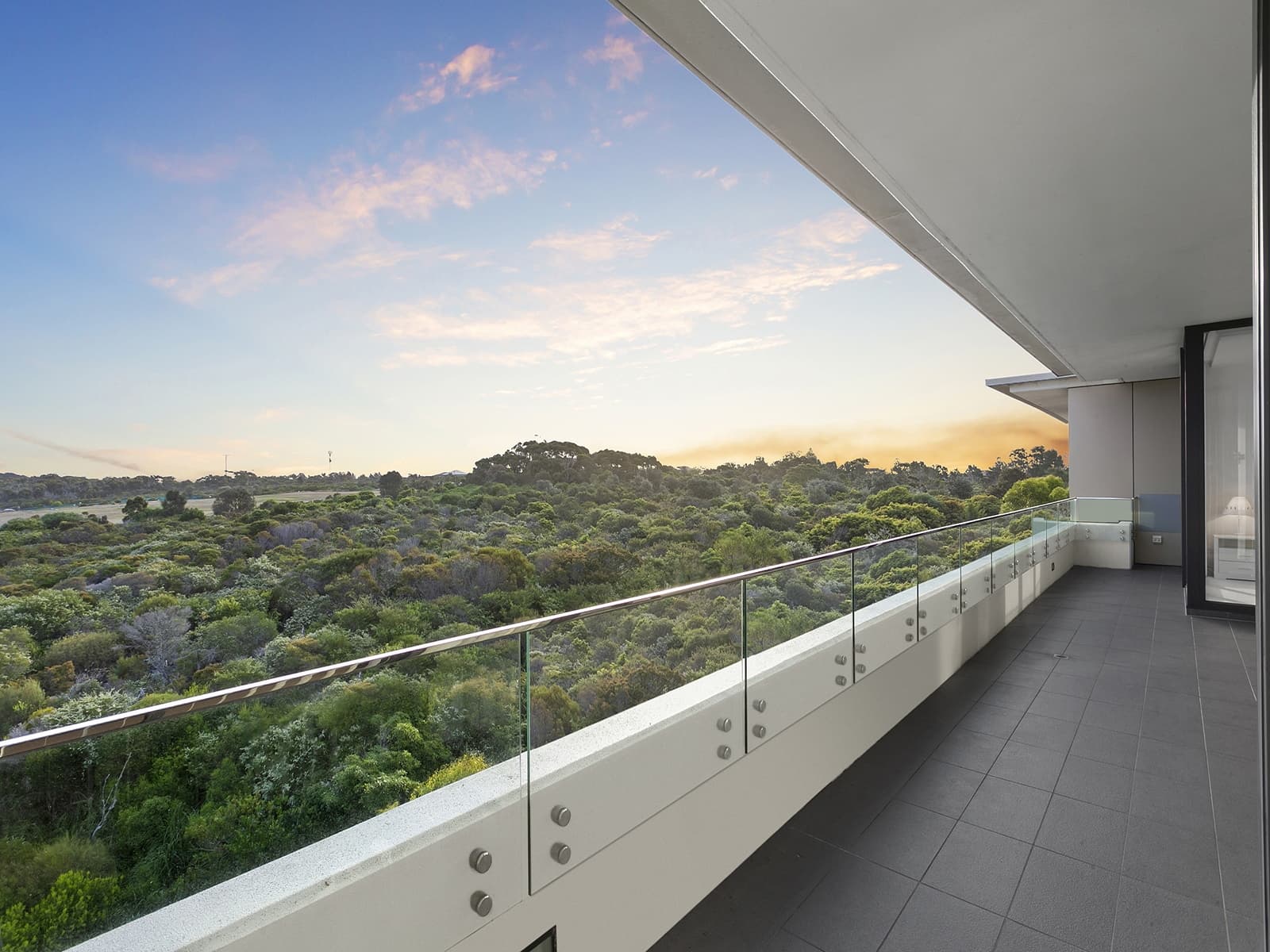 502/28 Harvey Street, Little Bay - Thumbnail 2