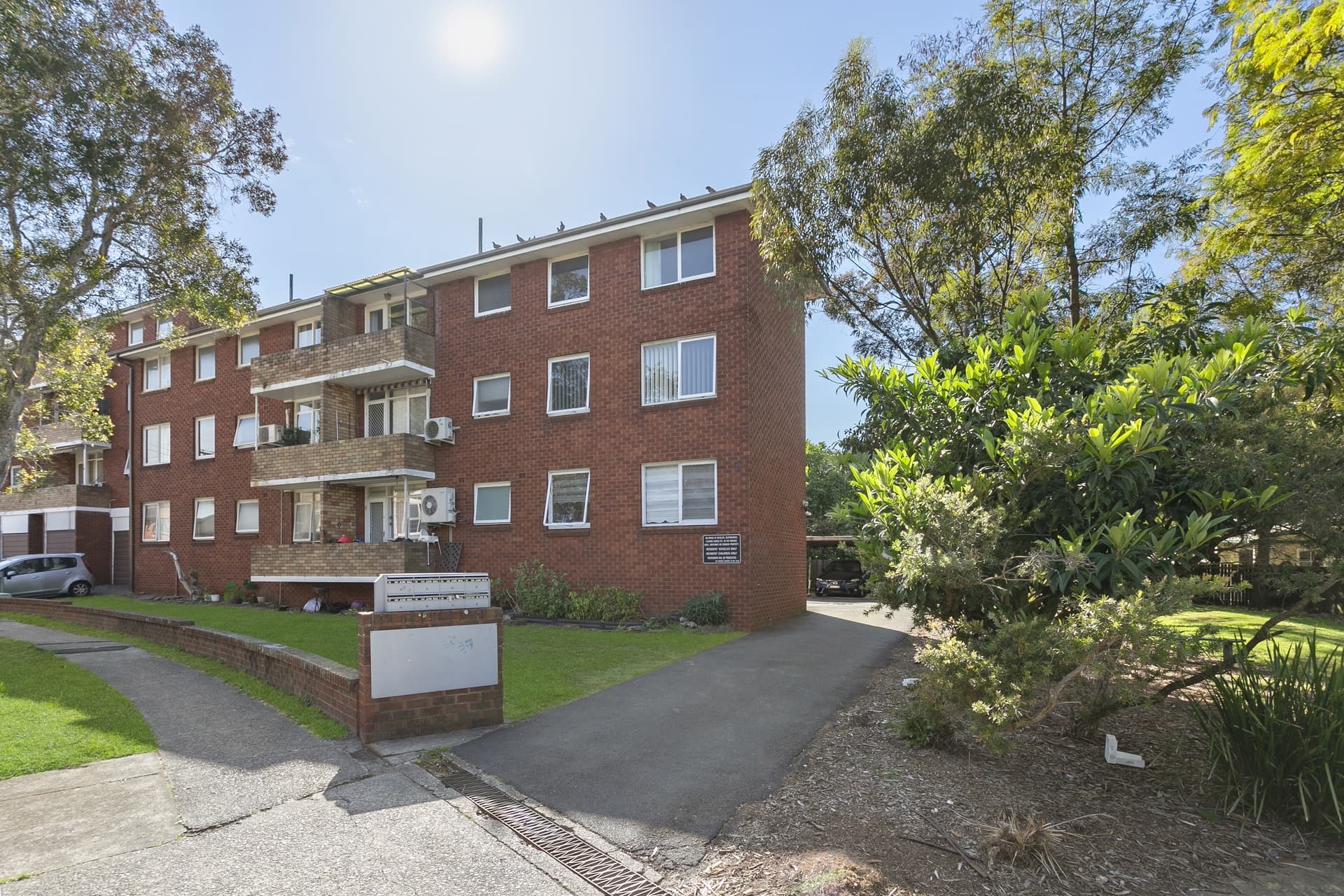 17/3 Grace Campbell Crescent, Hillsdale - Image 1