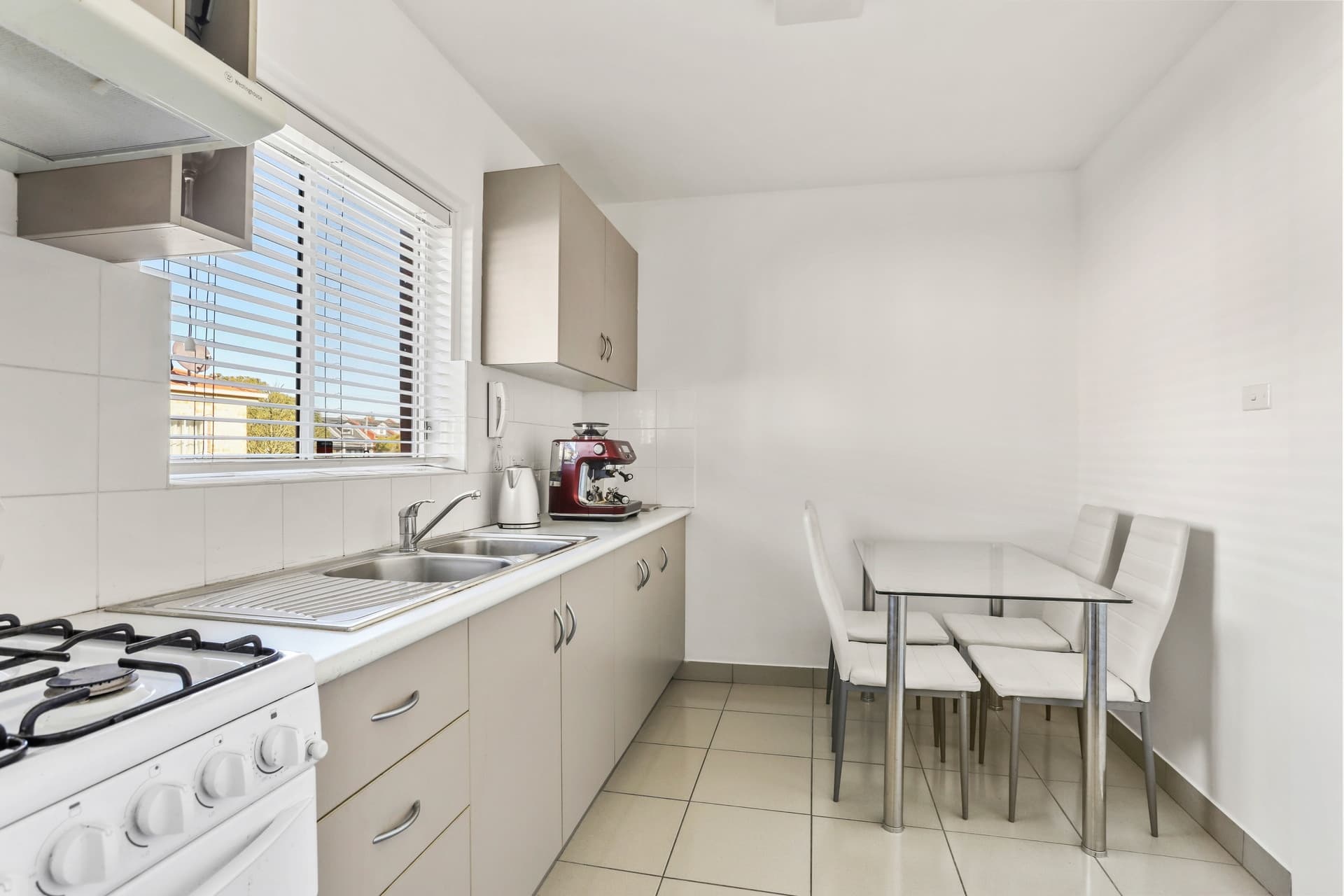 4/113 Sutherland Street, Mascot - Thumbnail 4