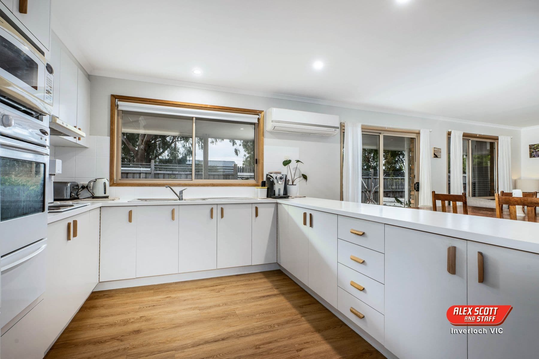 13 Ullathornes Road, Inverloch, Inverloch - Thumbnail 2