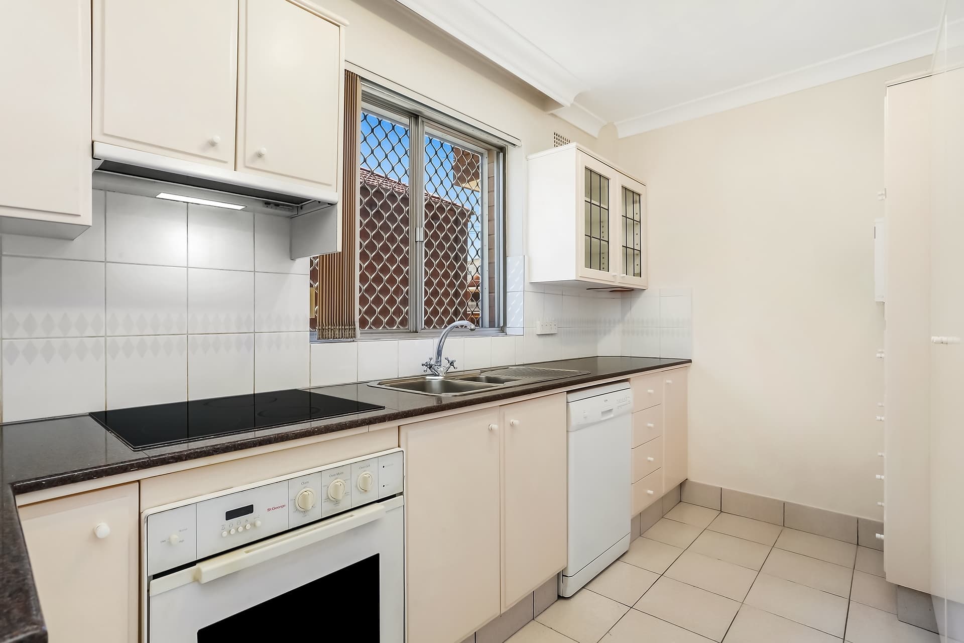 2/109 Houston Road, Kingsford - Thumbnail 3