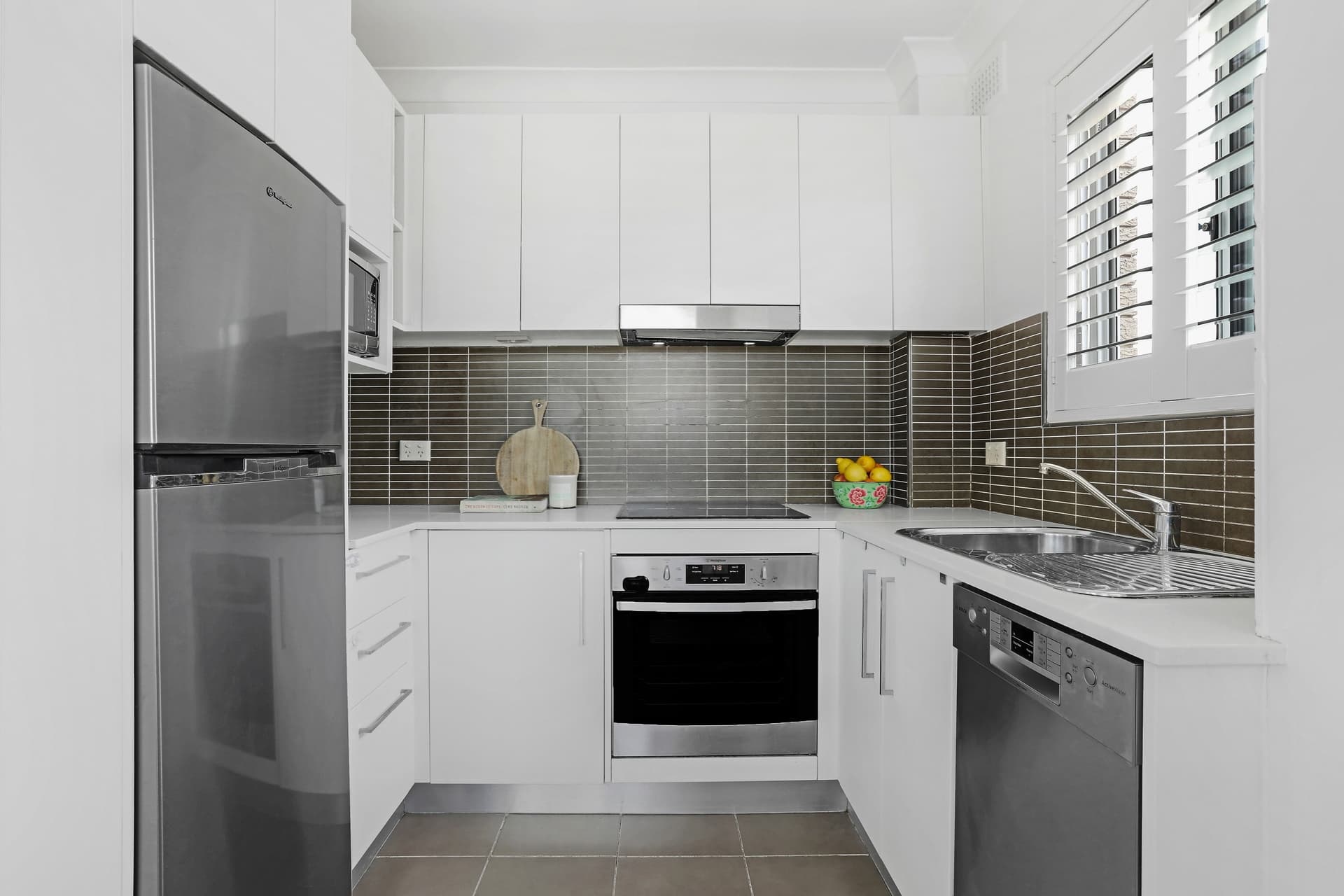 2/12 Edward Street, Botany - Thumbnail 3