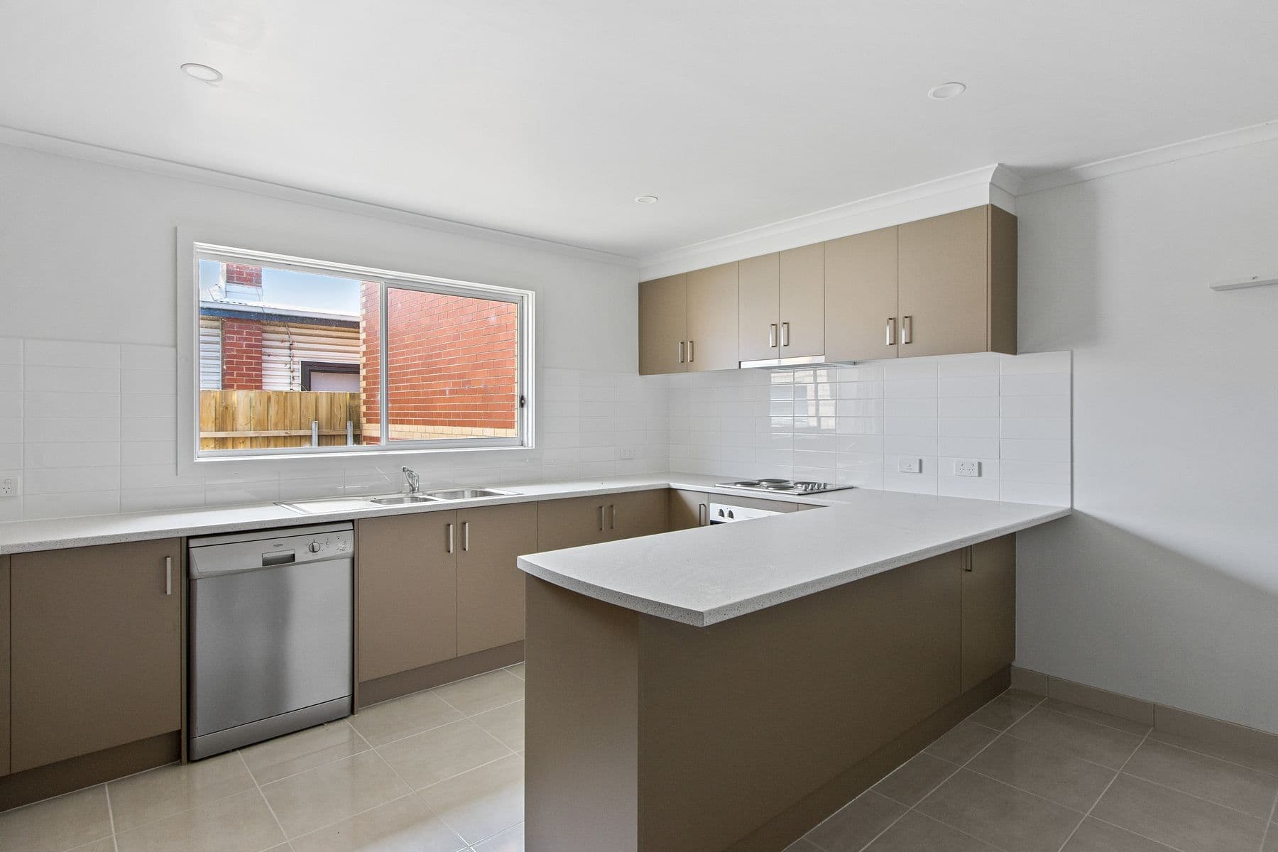 10 Westernport Road, Lang Lang, Lang Lang - Thumbnail 3