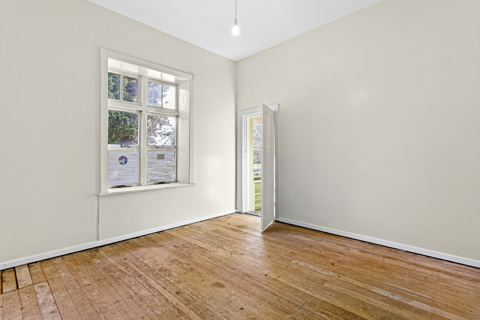 18 Cook Avenue, Daceyville - Thumbnail 4