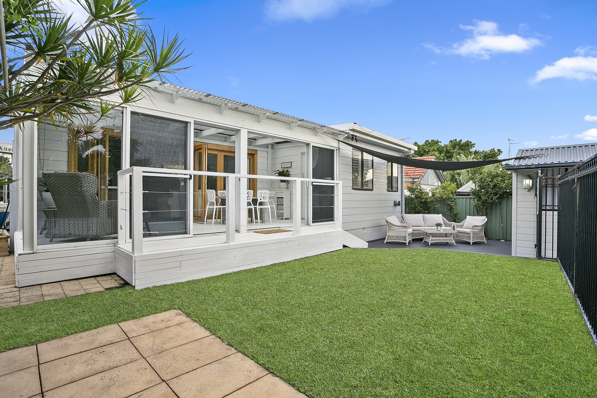 90 Stephen Road, Botany - Thumbnail 3
