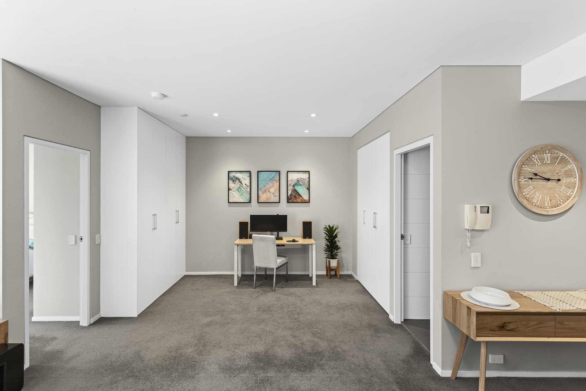 110/1-5 Pine Avenue, Little Bay - Thumbnail 4