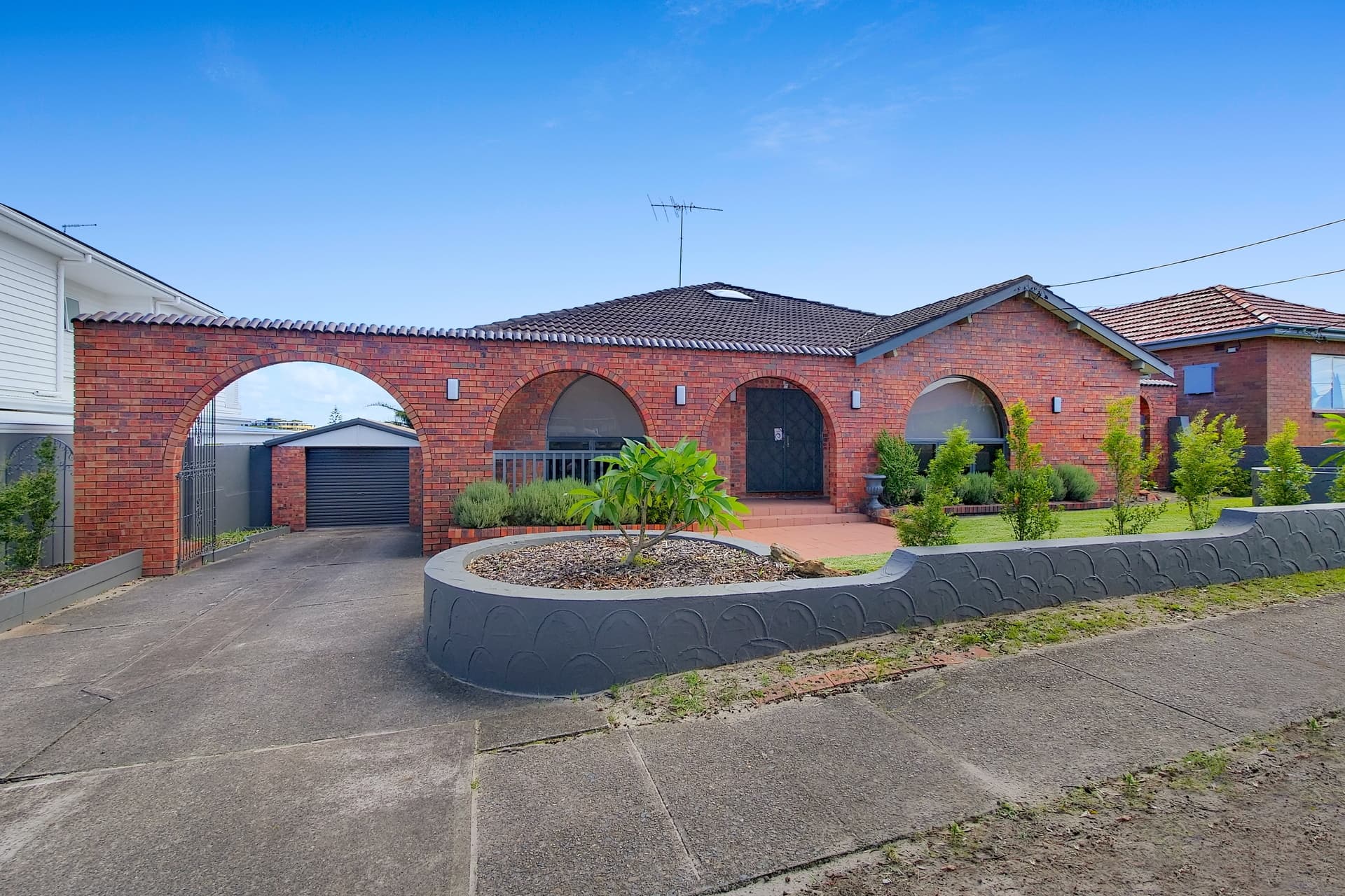 18 Cowper Avenue, Pagewood - Image 1