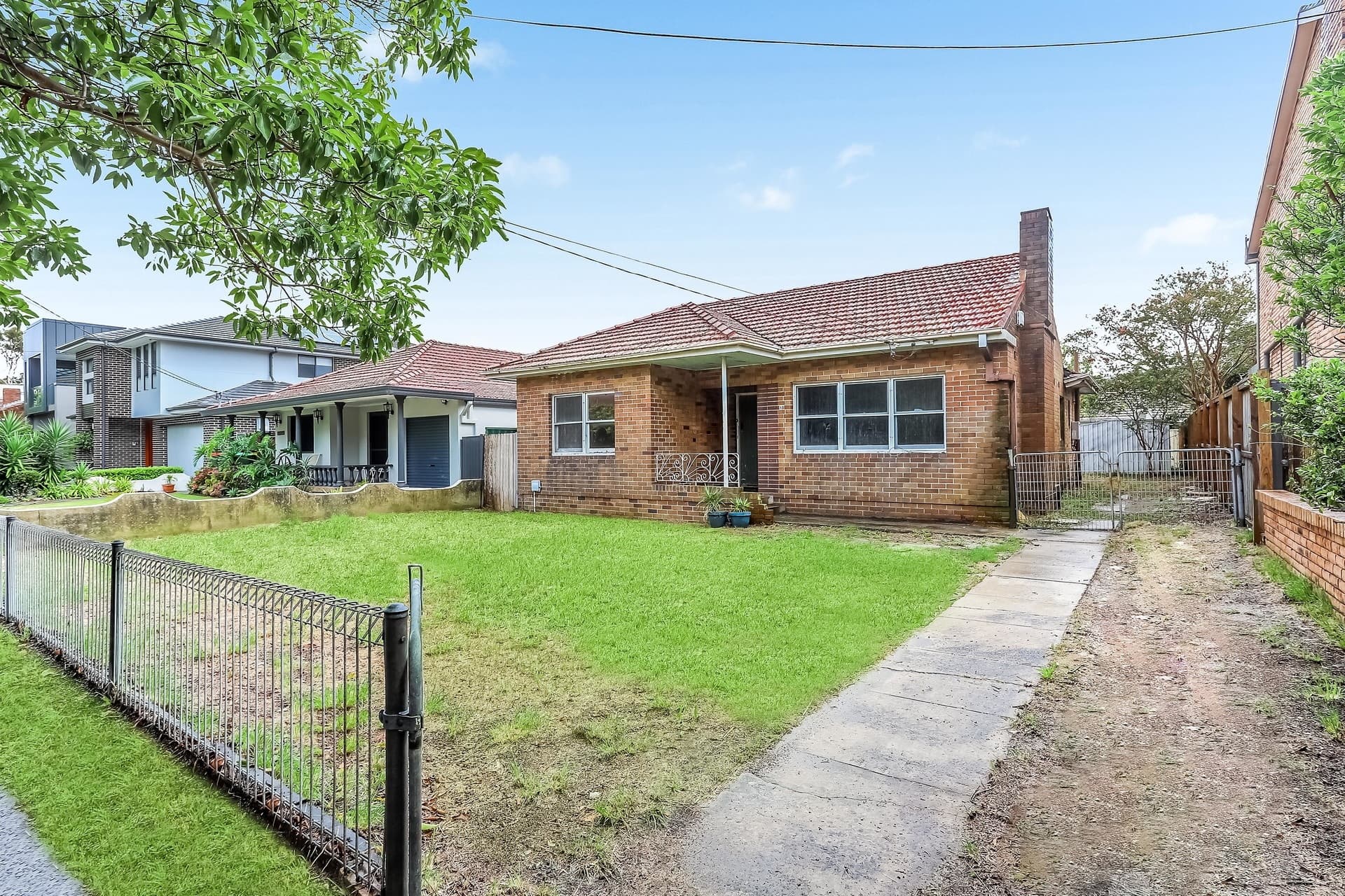 15 Birdwood Avenue, Pagewood - Thumbnail 2