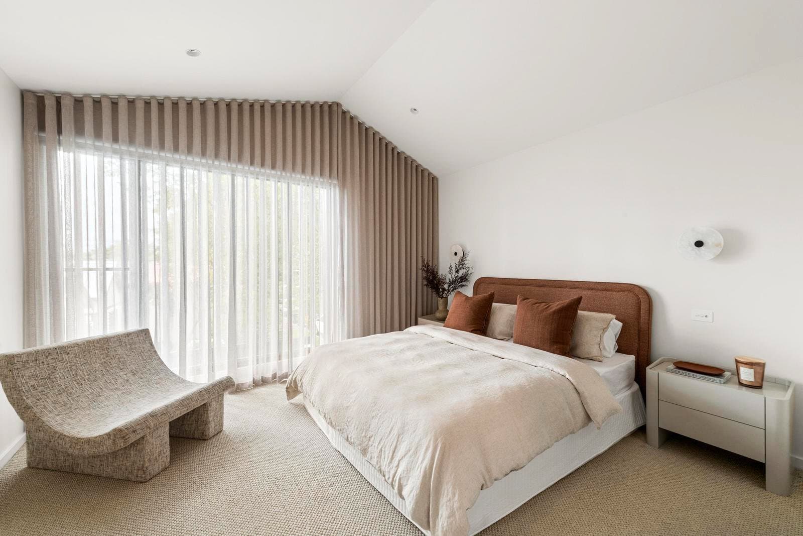94 South Crescent, Northcote VIC 3070, Northcote - Thumbnail 2