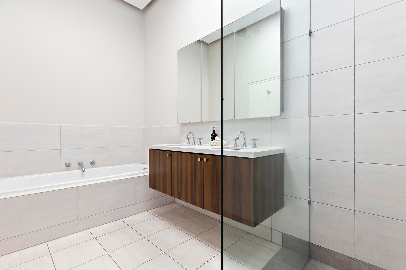 31 Whitby Street, Brunswick West VIC 3055, Brunswick West - Thumbnail 3