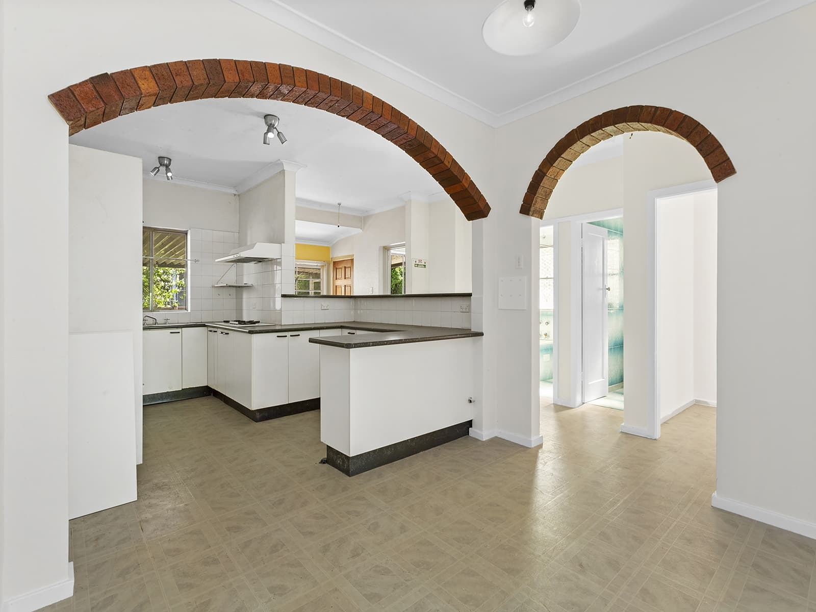 82 Banks Avenue, Pagewood - Thumbnail 5