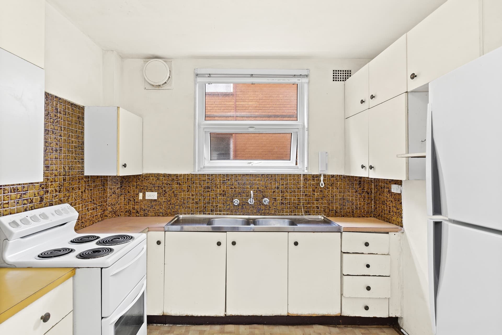 2/13 Templeman Crescent, Hillsdale - Thumbnail 2