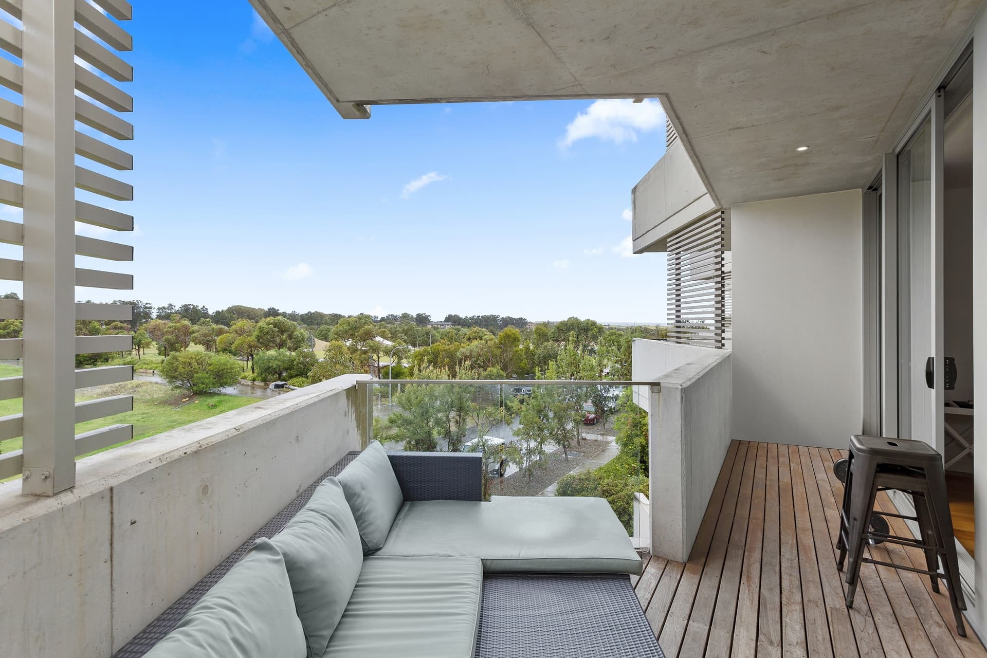 207/1-5 Solarch Avenue, Little Bay - Thumbnail 2