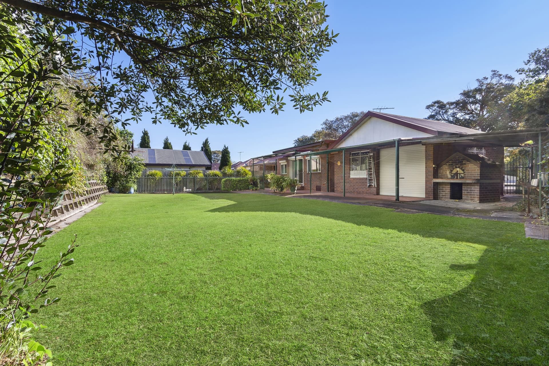 66 Vernon Avenue, Eastlakes - Thumbnail 2