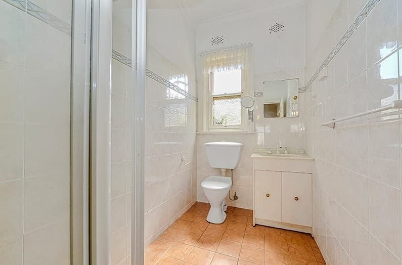 36 Vernon Avenue, Eastlakes - Thumbnail 5