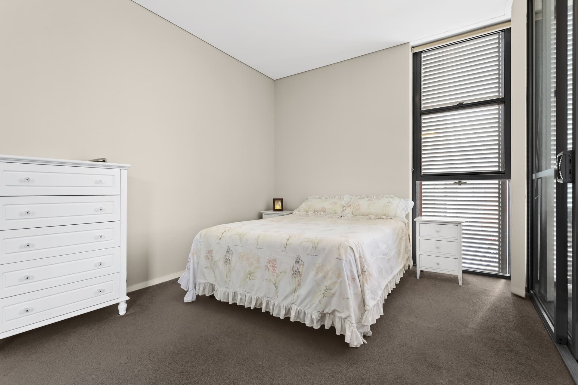 209/1-5 Pine Avenue, Little Bay - Thumbnail 5