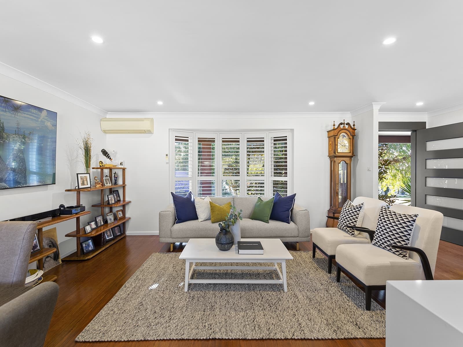 18 Gibson Place, Chifley - Thumbnail 3