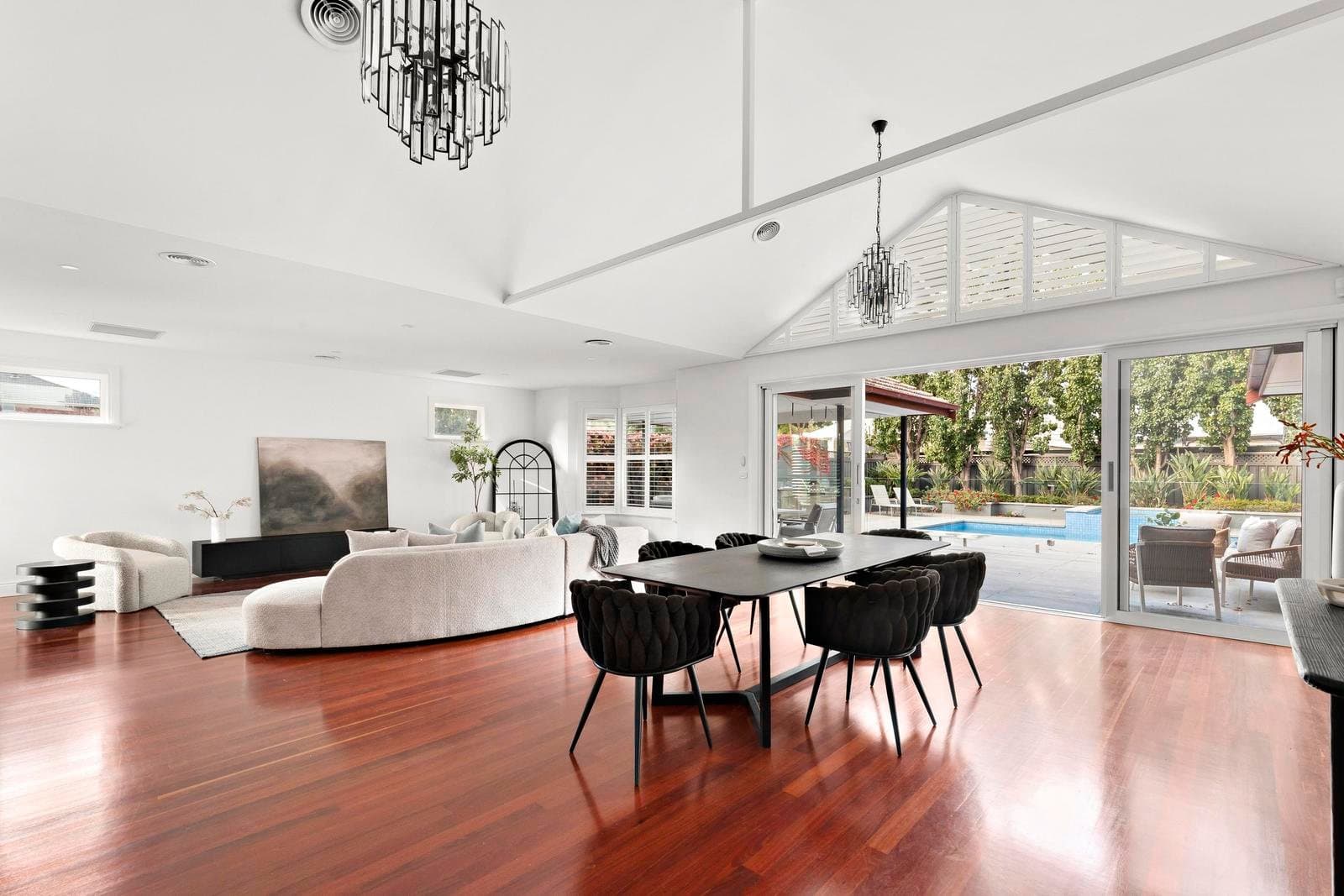 106 McCracken Street, Essendon VIC 3040, Essendon - Thumbnail 2