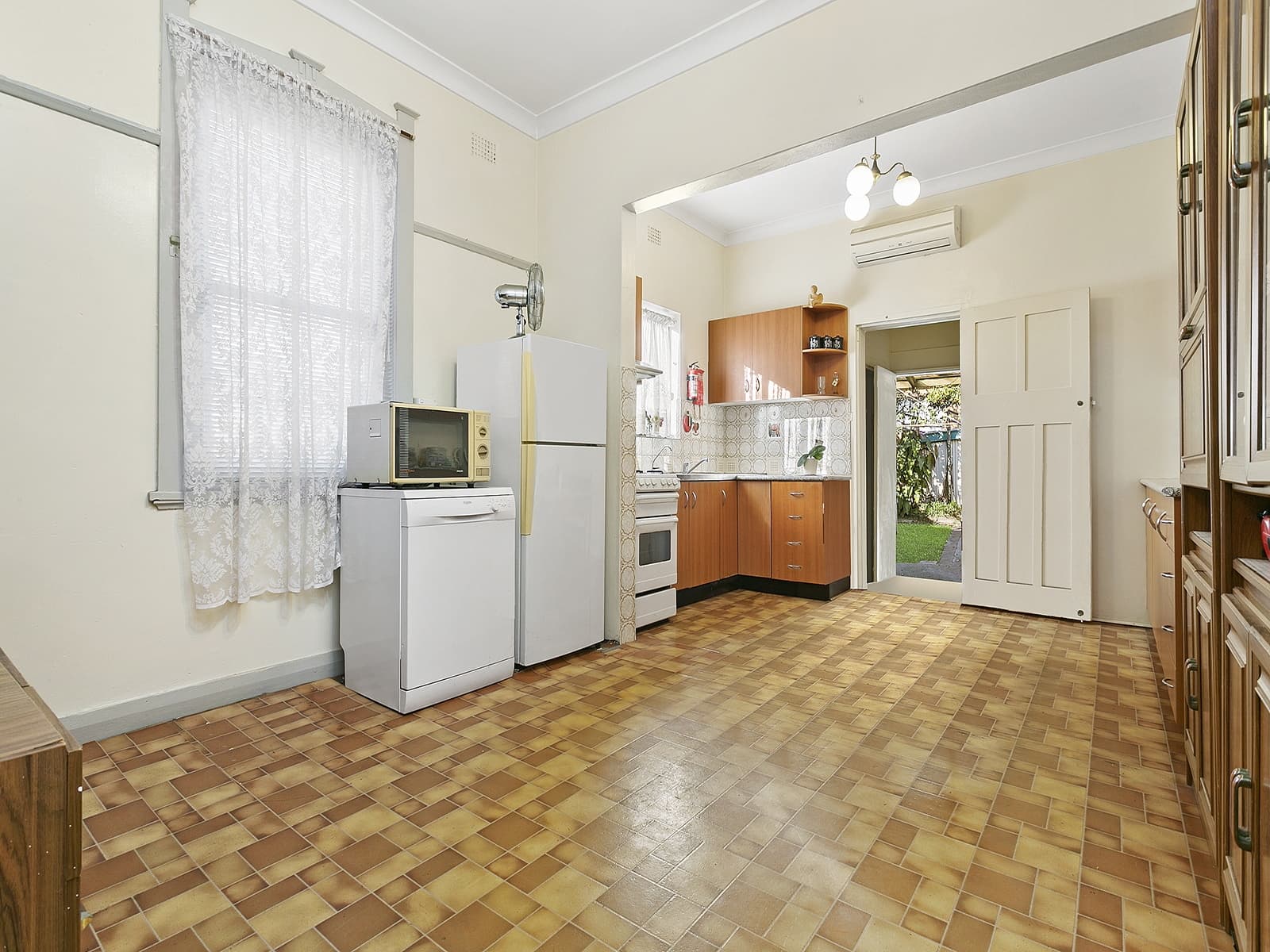320 Doncaster Avenue, Kingsford - Thumbnail 4
