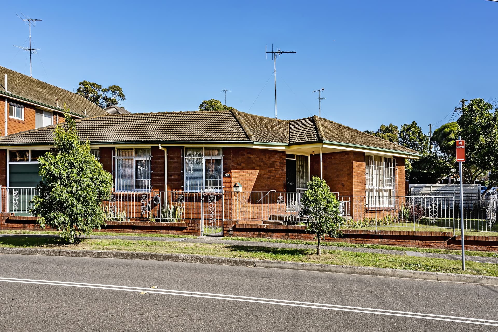 32 Flint Street, Hillsdale - Image 1