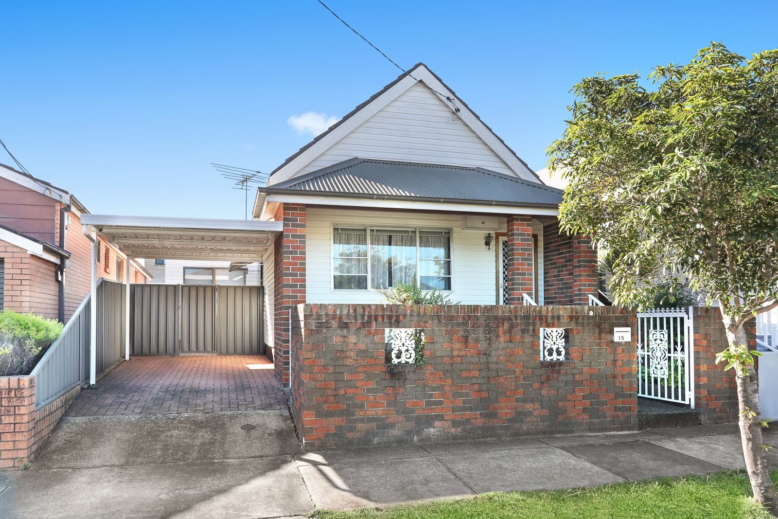 15 Rolfe Street, Rosebery - Thumbnail 2