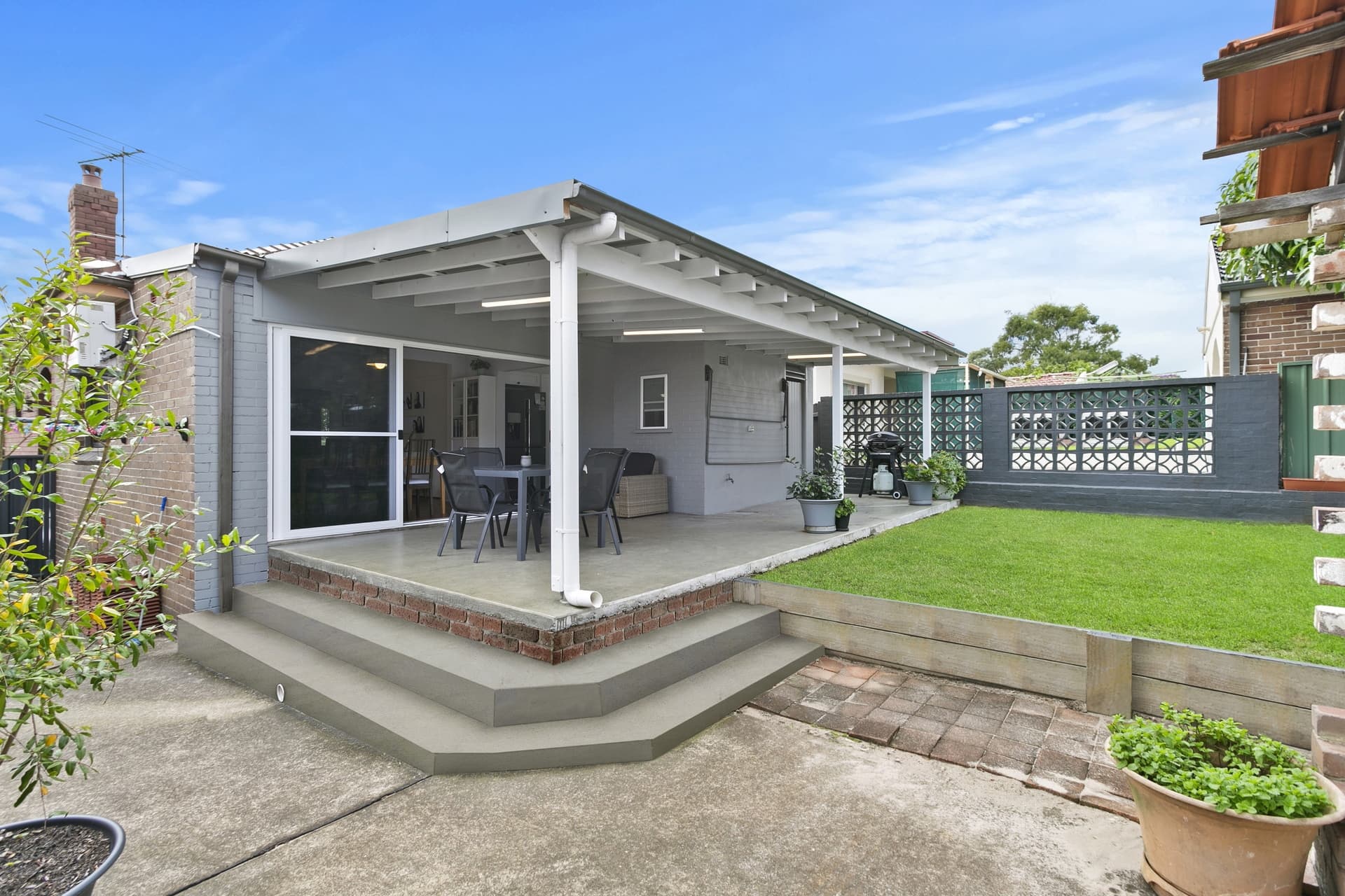 4 Casino Street, Eastlakes - Image 1