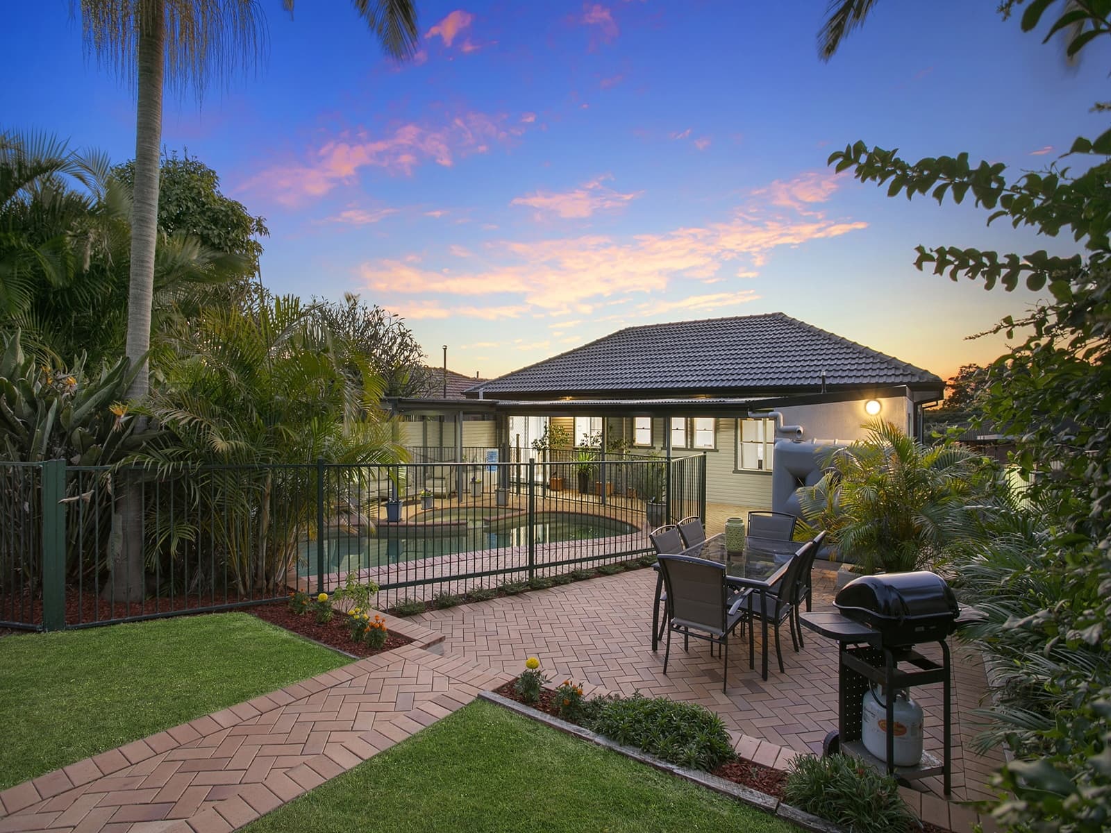 25 Woomera Road, Little Bay - Thumbnail 2
