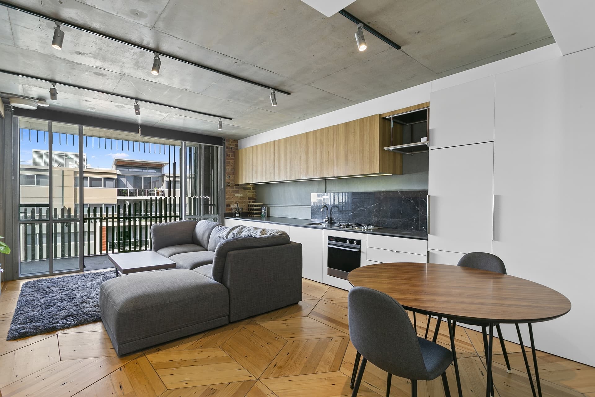 11/4 Rothschild Avenue, Rosebery - Image 1