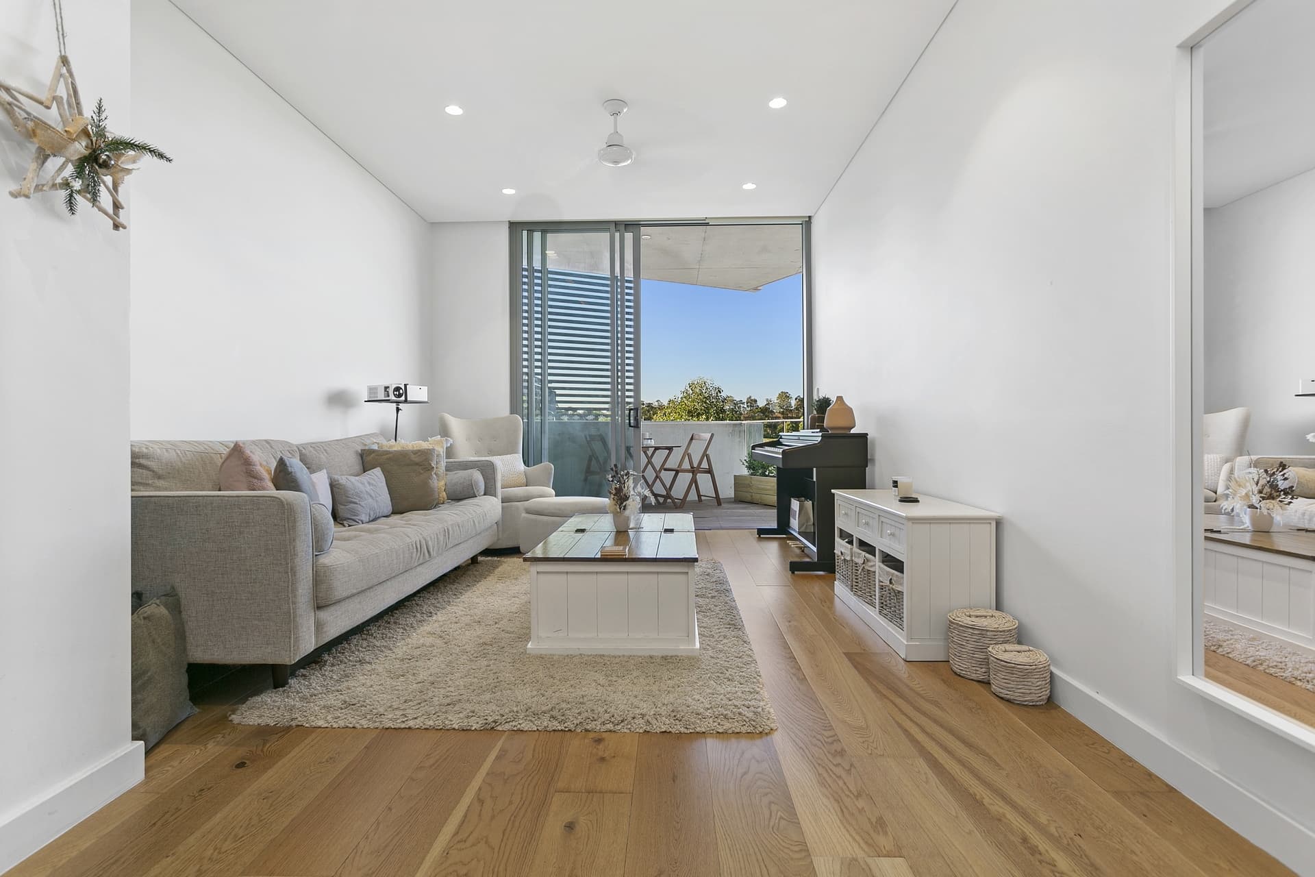 107/1-5 Solarch Avenue, Little Bay - Image 1