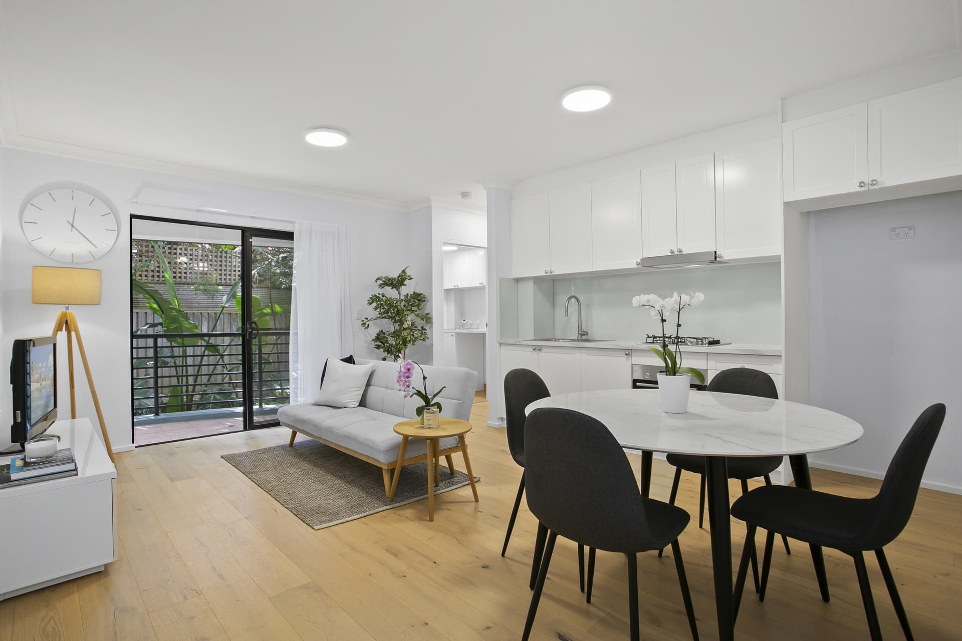 10/20-22 Clifford Street, Coogee - Image 1