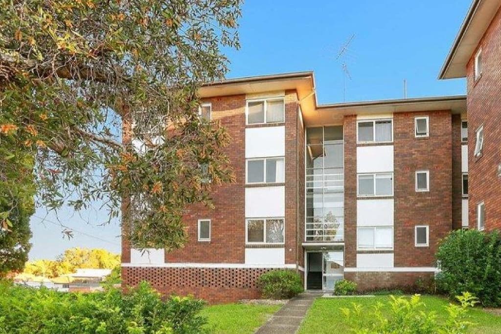 3/1 Hayden Place, Botany - Image 1