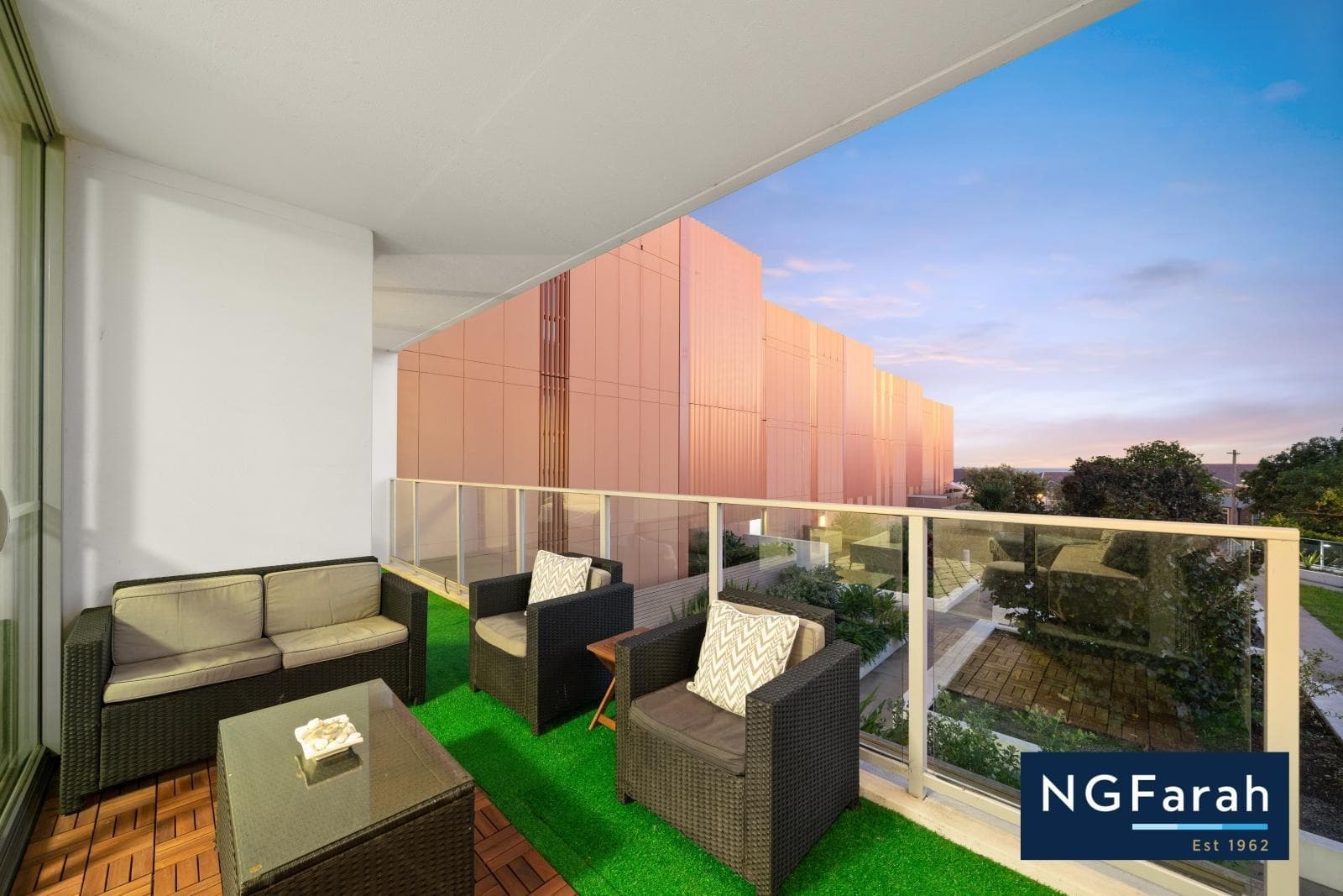212/1-5 Pine Avenue, Little Bay - Thumbnail 2